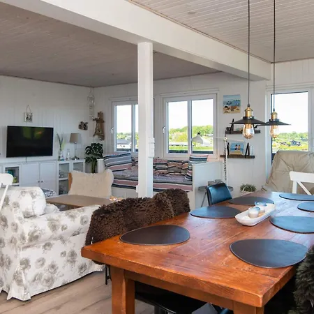 Semesterbostad 6 Person In