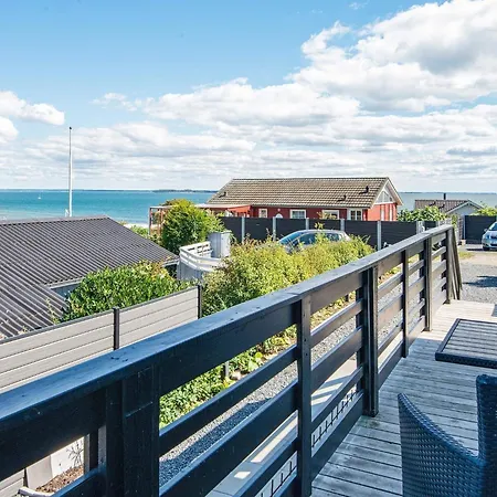 6 Person In Semesterbostad Hejls